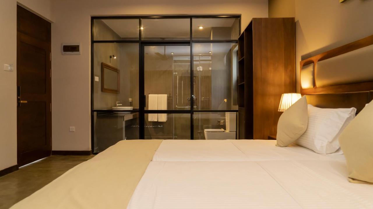 Woodgrove Cabanas 尼甘布 外观 照片