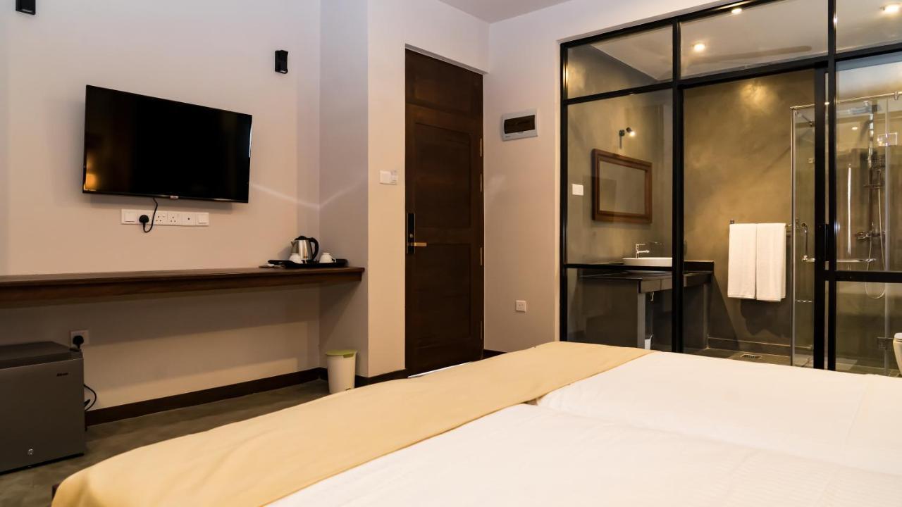 Woodgrove Cabanas 尼甘布 外观 照片